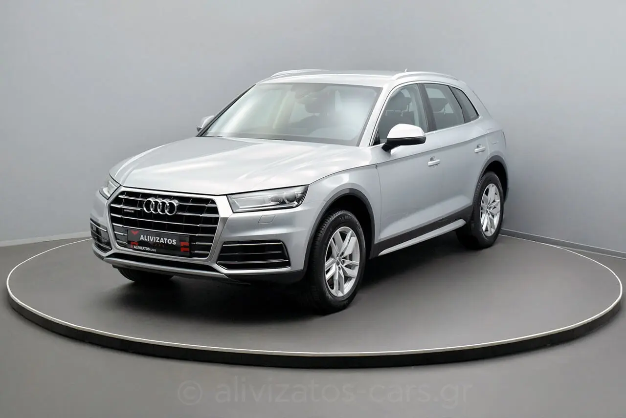 Audi Q5 - View 3