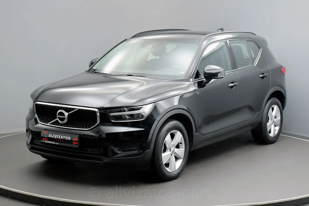Volvo XC40 - View 1