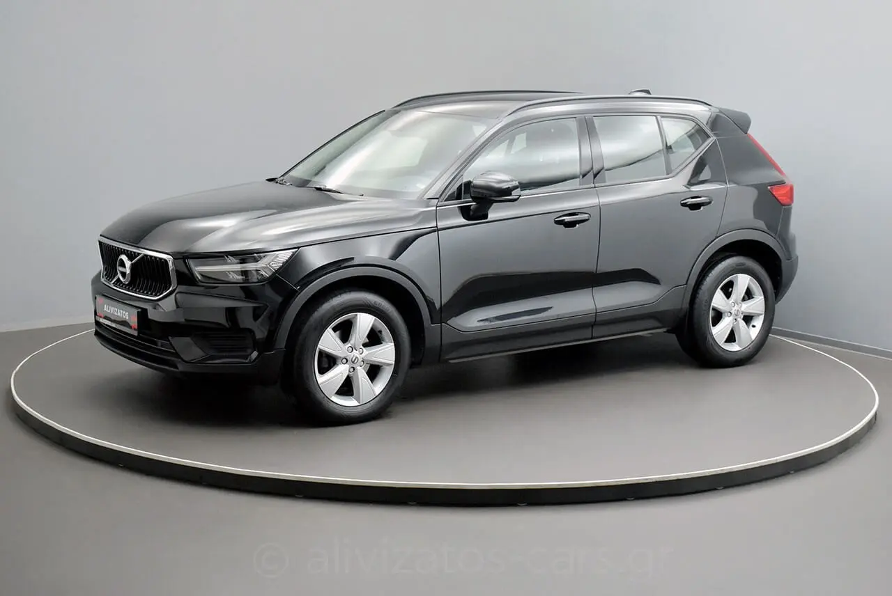 Volvo XC40 - View 3