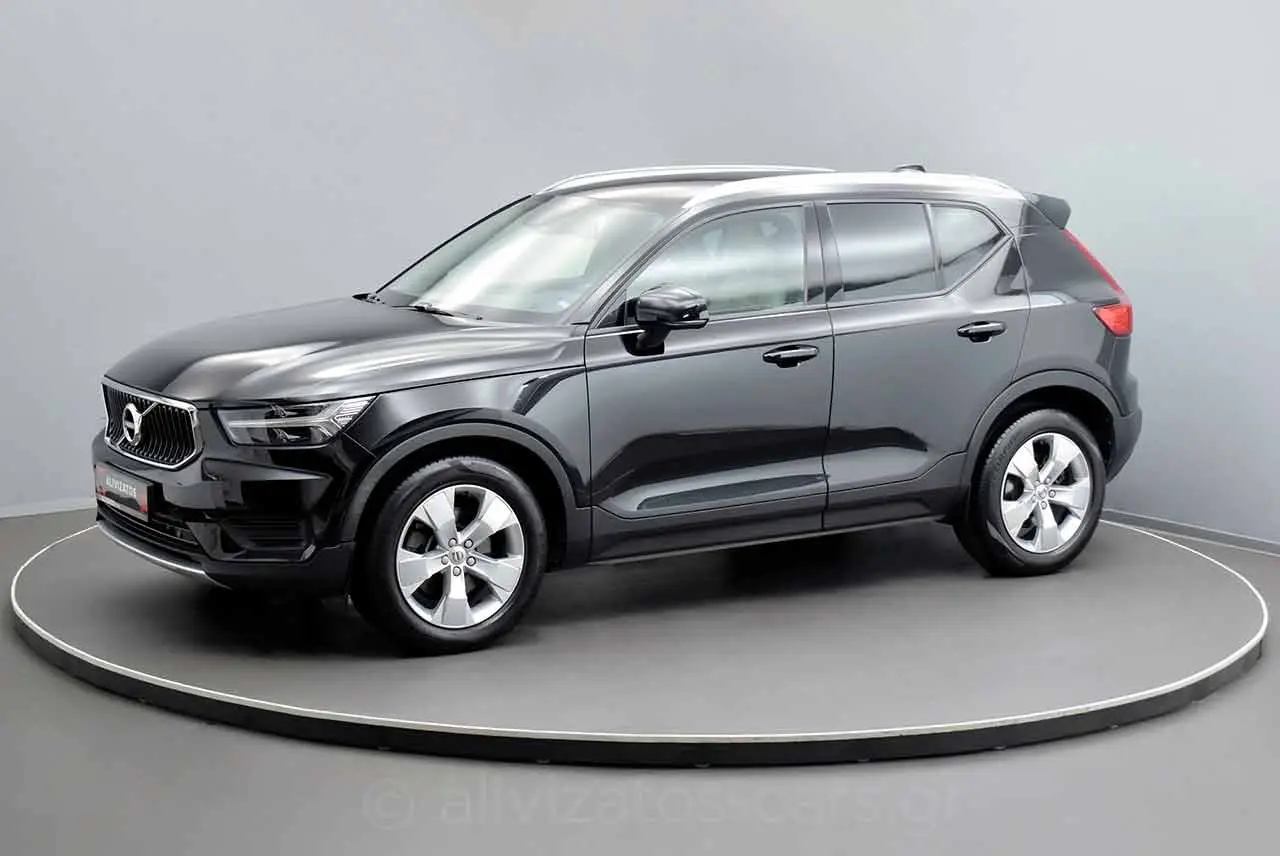 Volvo XC40 - View 3