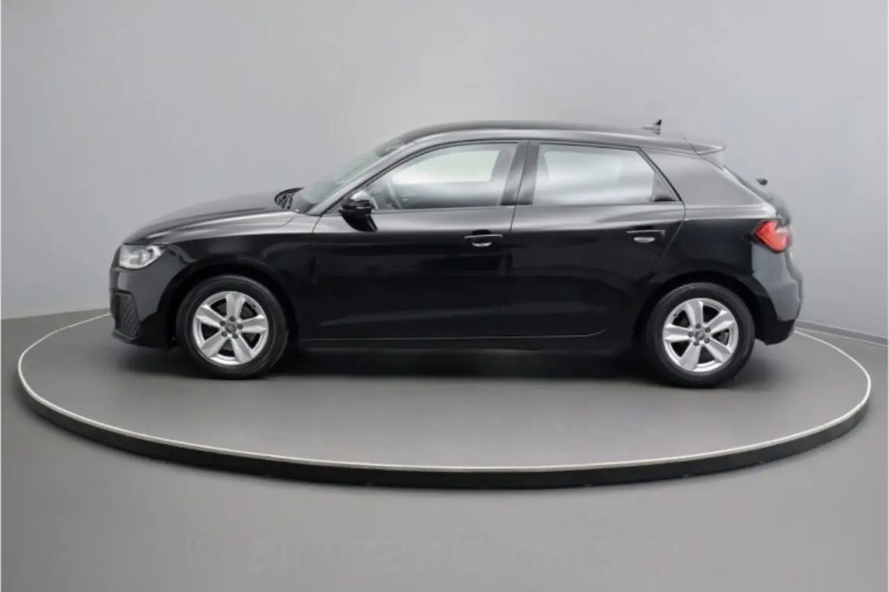 https://cdn.autoq.gr/websites/alivizatos-cars.gr/images/vehicles/2300053/web_00007-audi-a1-sportback-30-tfsi-automato-advanced-768x512.jpg