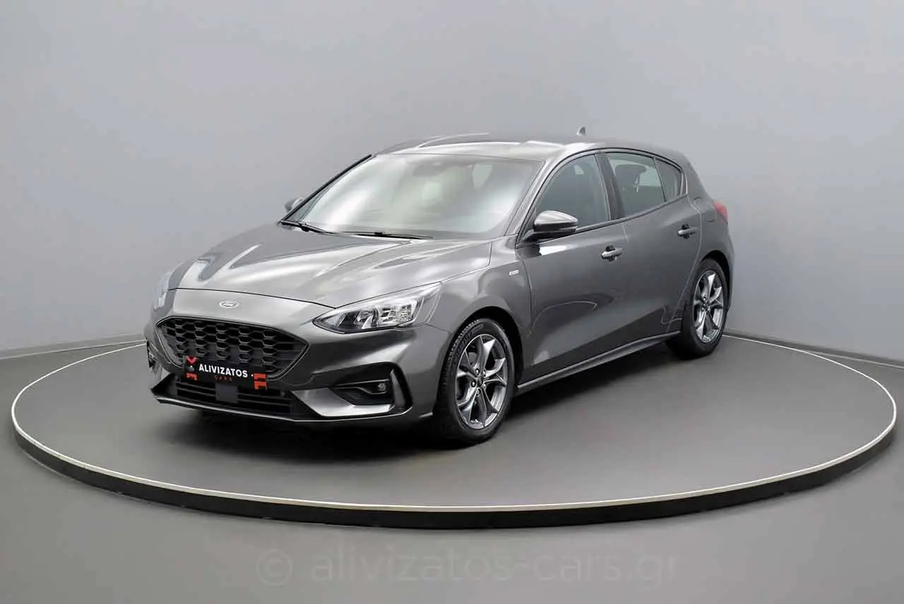 Ford Focus - View 2
