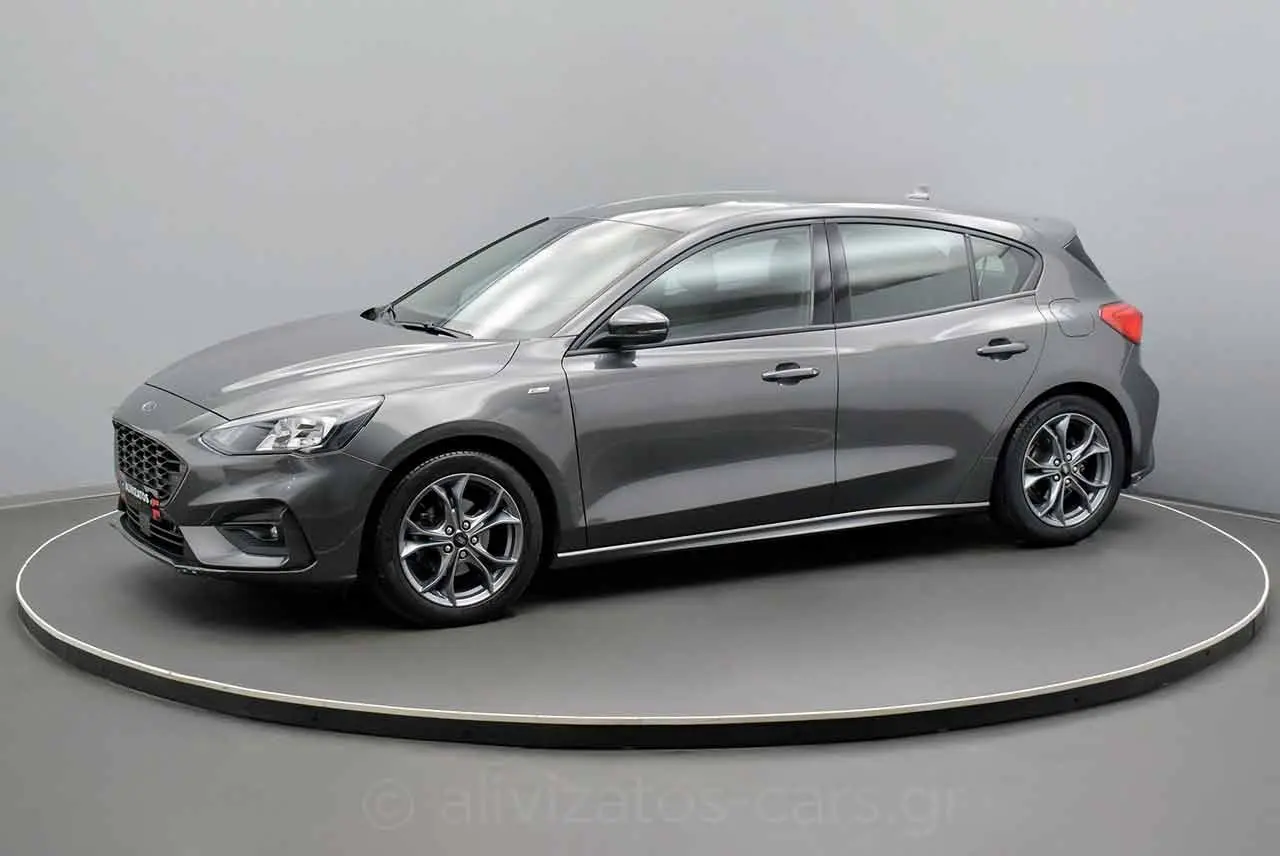 Ford Focus - View 3