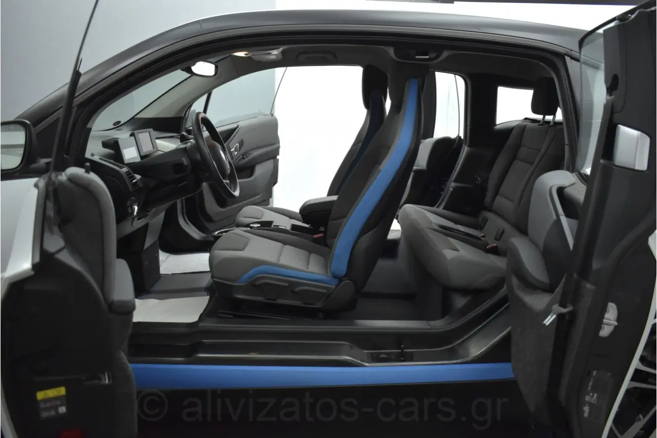 BMW i3 - View 2