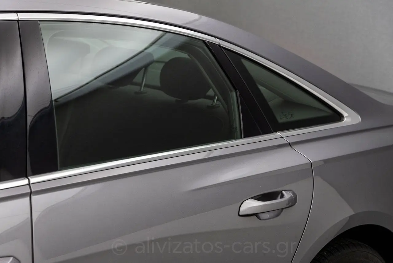 Audi A6 - View 3