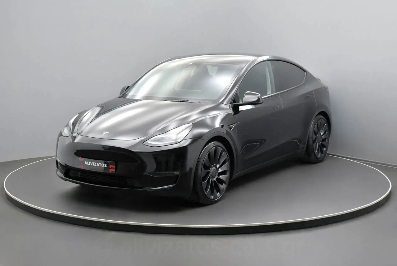 Tesla Model Y - View 2