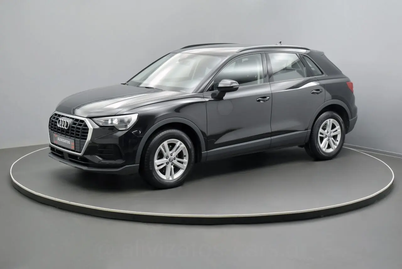 Audi Q3 - View 3