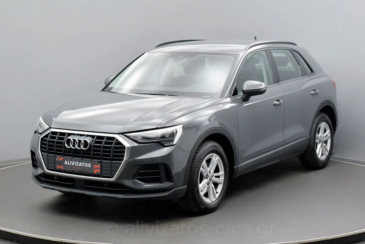 Audi Q3 - View 1