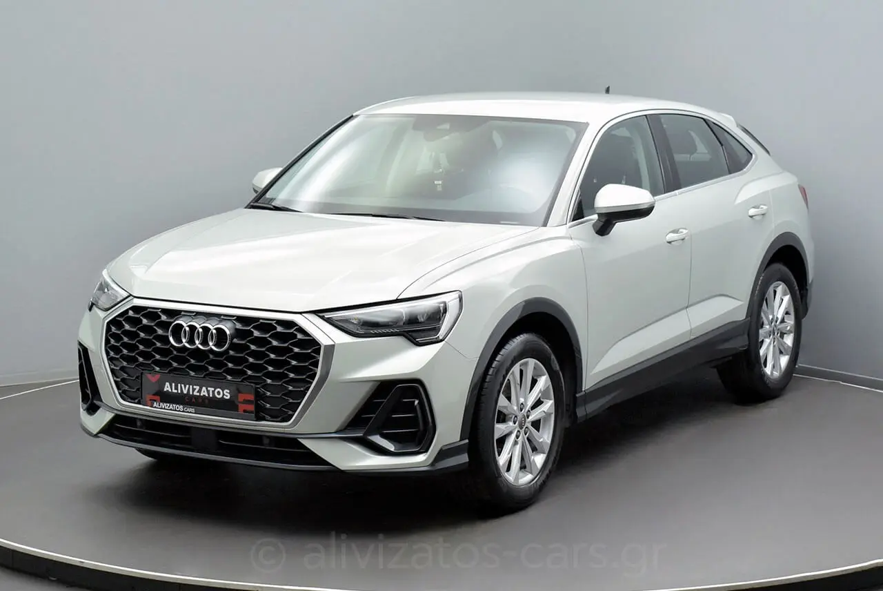 Audi Q3 - View 1