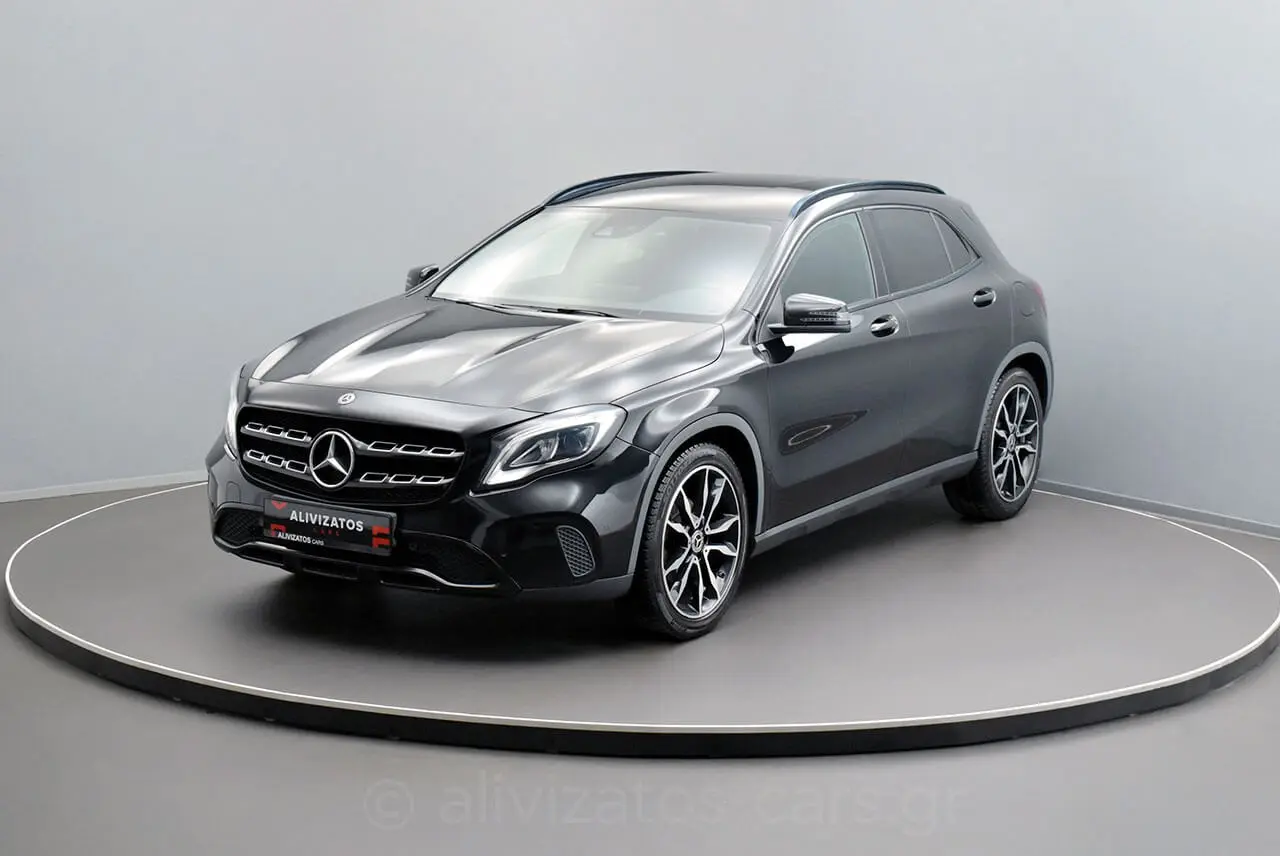 Mercedes-Benz GLA - View 2