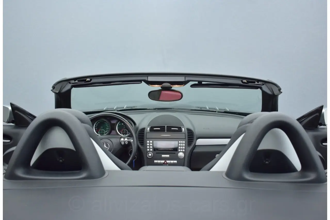 Mercedes-Benz SLK - View 3