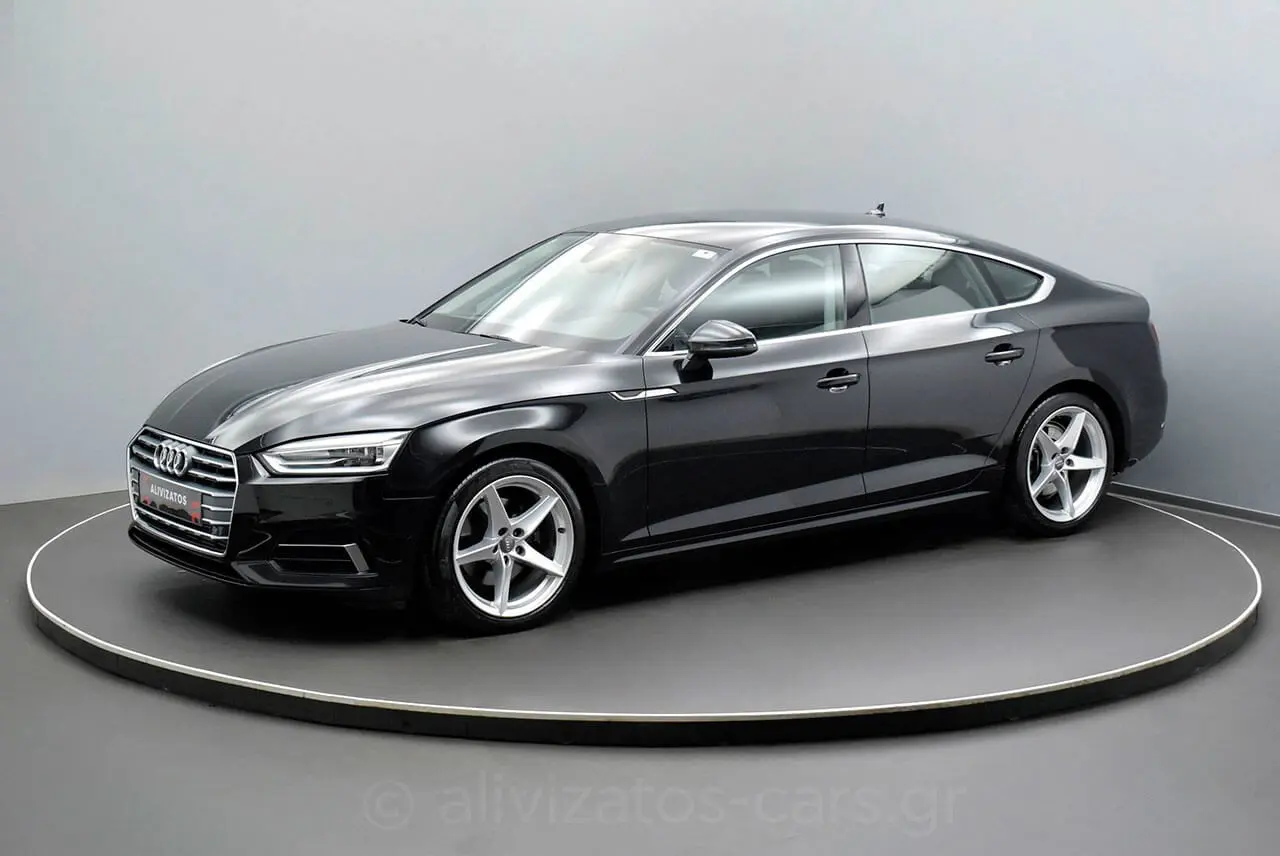Audi A5 - View 3