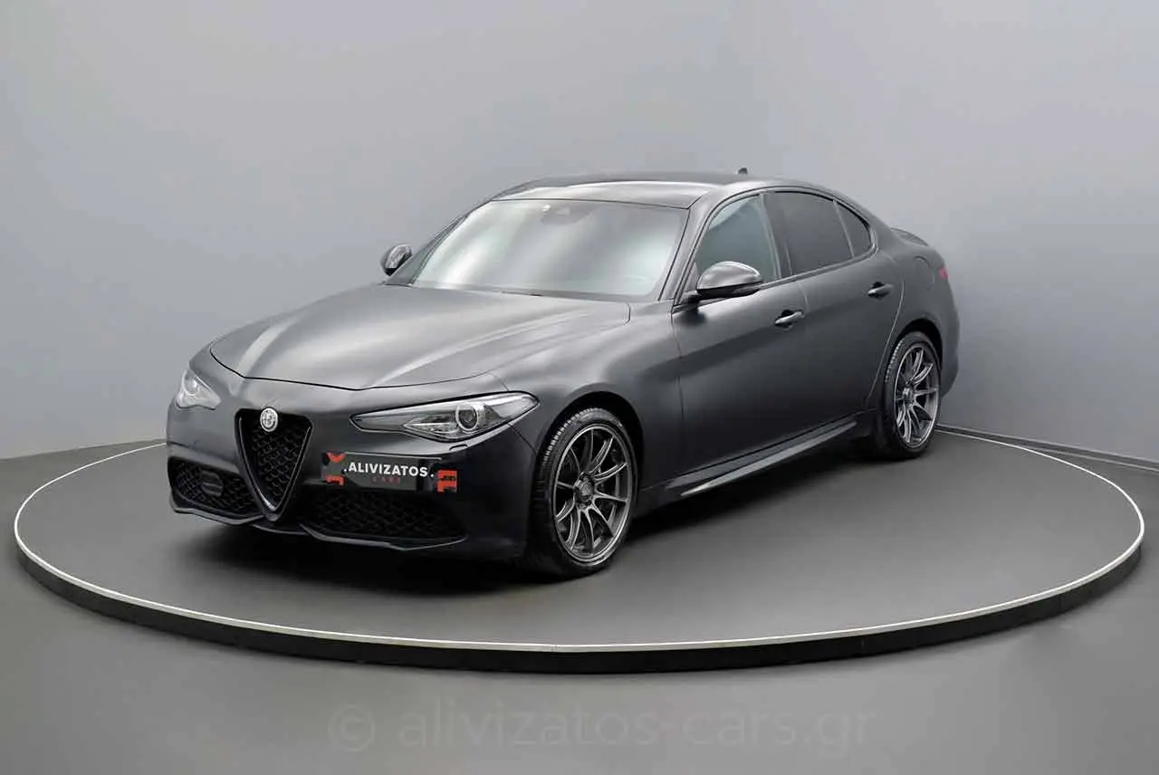 Alfa Romeo Giulia - View 2