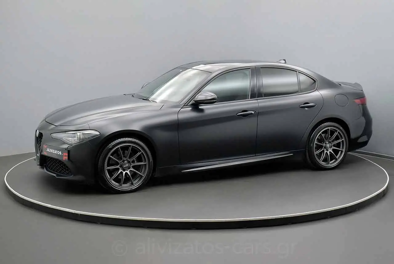 Alfa Romeo Giulia - View 3
