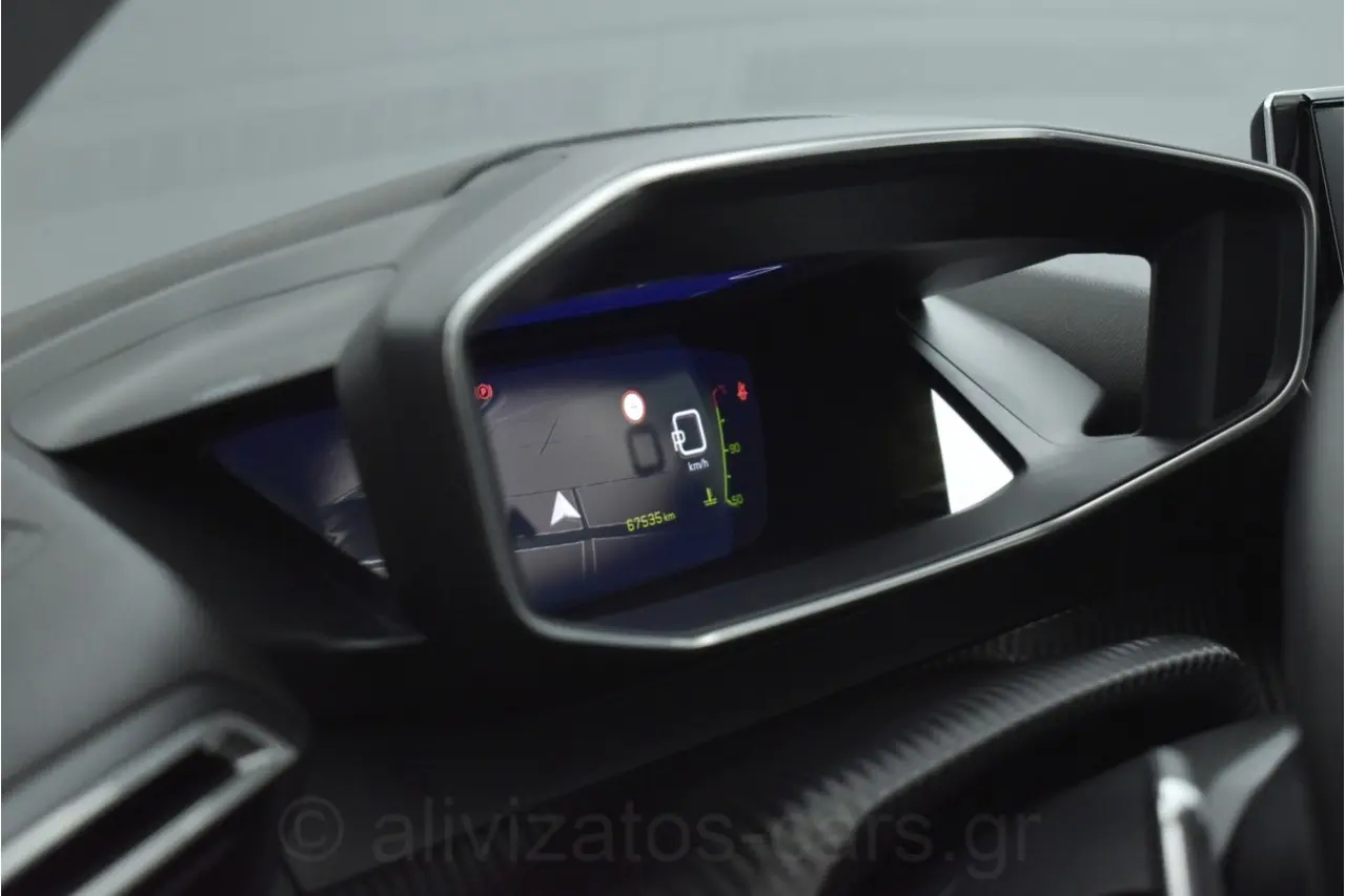 Peugeot 2008 - View 2
