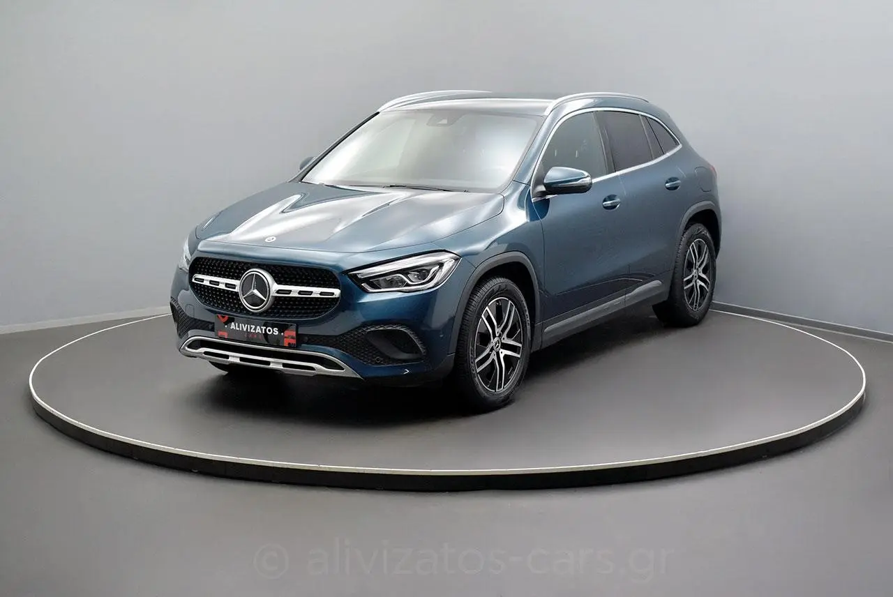 Mercedes-Benz GLA - View 2