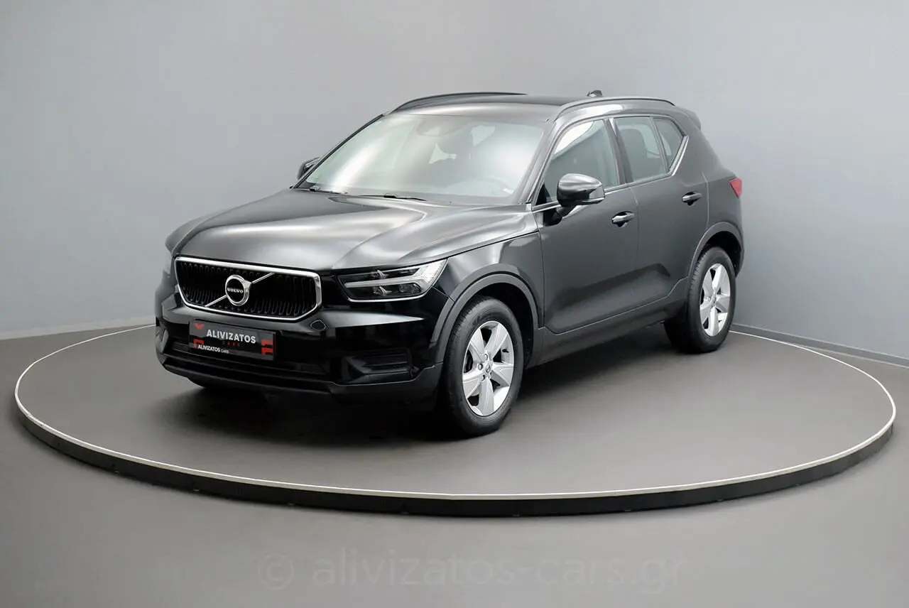 Volvo XC40 - View 2