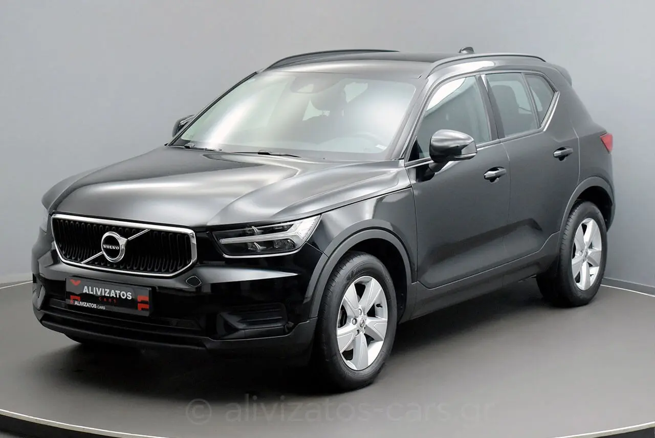 Volvo XC40 - View 1
