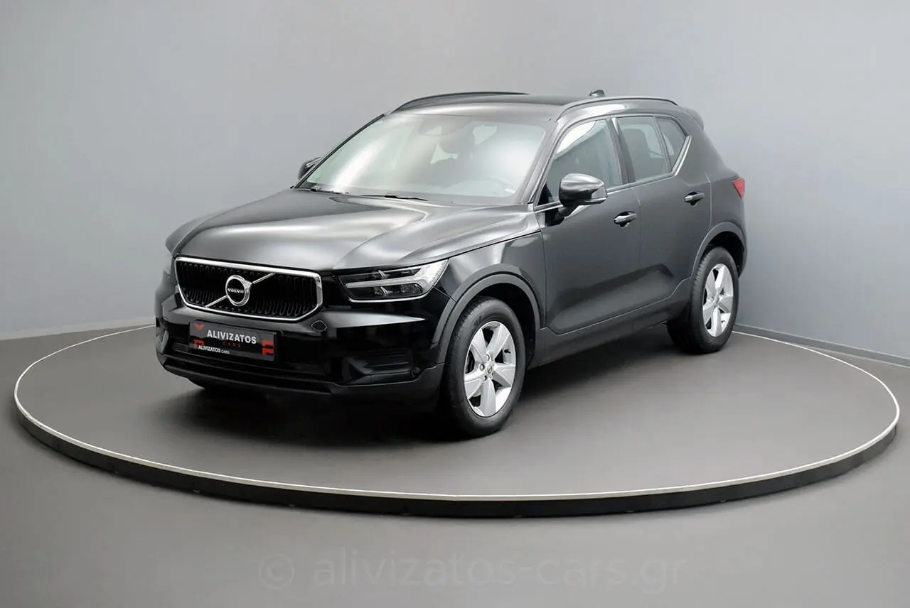 Volvo XC40 - View 2