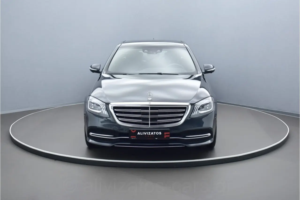 Mercedes-Benz S-class - View 3