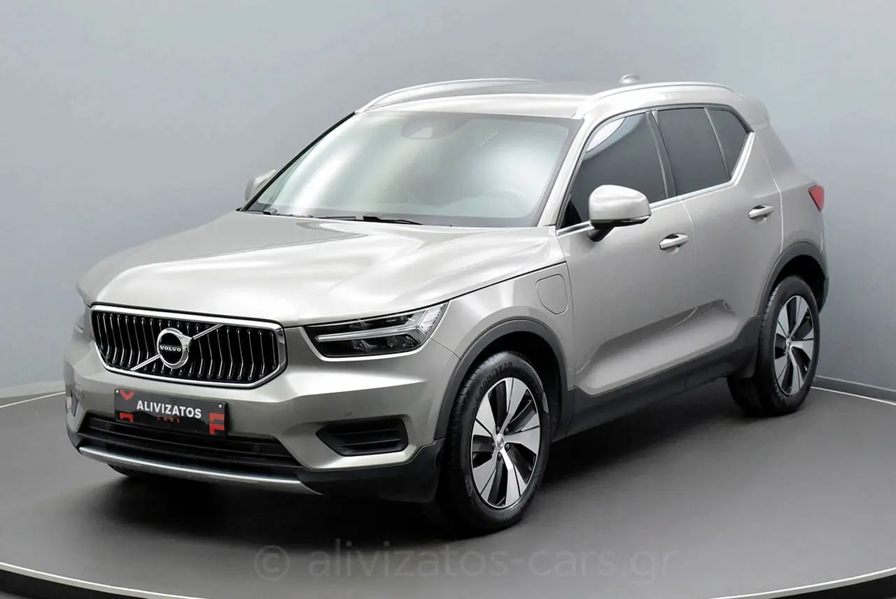 Volvo XC40 - View 1