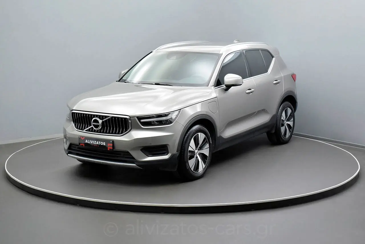 Volvo XC40 - View 2