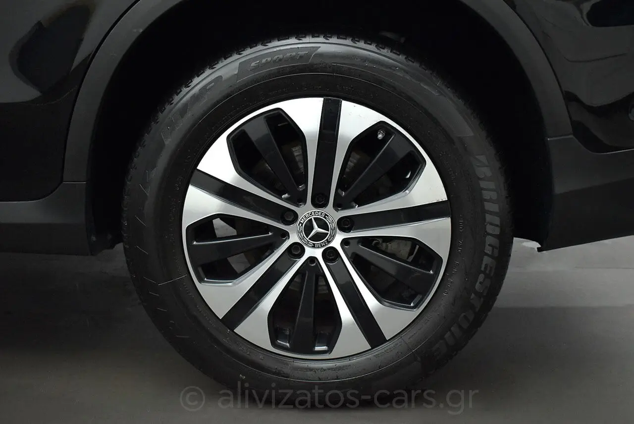 https://cdn.autoq.gr/websites/alivizatos-cars.gr/images/vehicles/8636/mercedes-benz-glc-300-4matic-9g-tronic-plug-in-diesel-facelift-8636-12.jpg