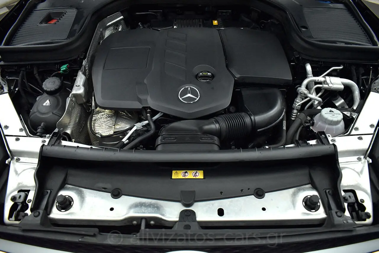 https://cdn.autoq.gr/websites/alivizatos-cars.gr/images/vehicles/8636/mercedes-benz-glc-300-4matic-9g-tronic-plug-in-diesel-facelift-8636-15.jpg