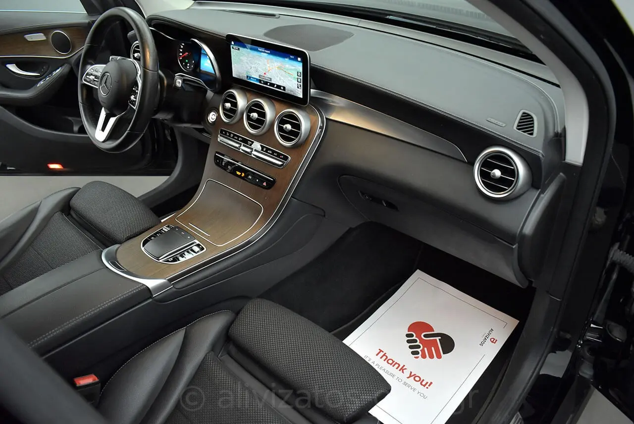 https://cdn.autoq.gr/websites/alivizatos-cars.gr/images/vehicles/8636/mercedes-benz-glc-300-4matic-9g-tronic-plug-in-diesel-facelift-8636-18.jpg