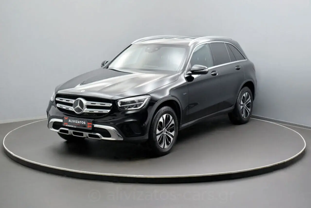 https://cdn.autoq.gr/websites/alivizatos-cars.gr/images/vehicles/8636/mercedes-benz-glc-300-4matic-9g-tronic-plug-in-diesel-facelift-8636-2-768x514.jpg