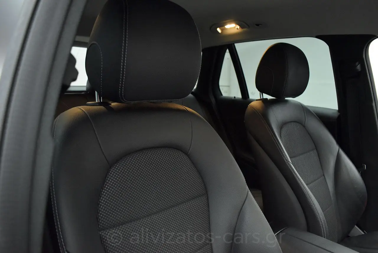 https://cdn.autoq.gr/websites/alivizatos-cars.gr/images/vehicles/8636/mercedes-benz-glc-300-4matic-9g-tronic-plug-in-diesel-facelift-8636-20.jpg