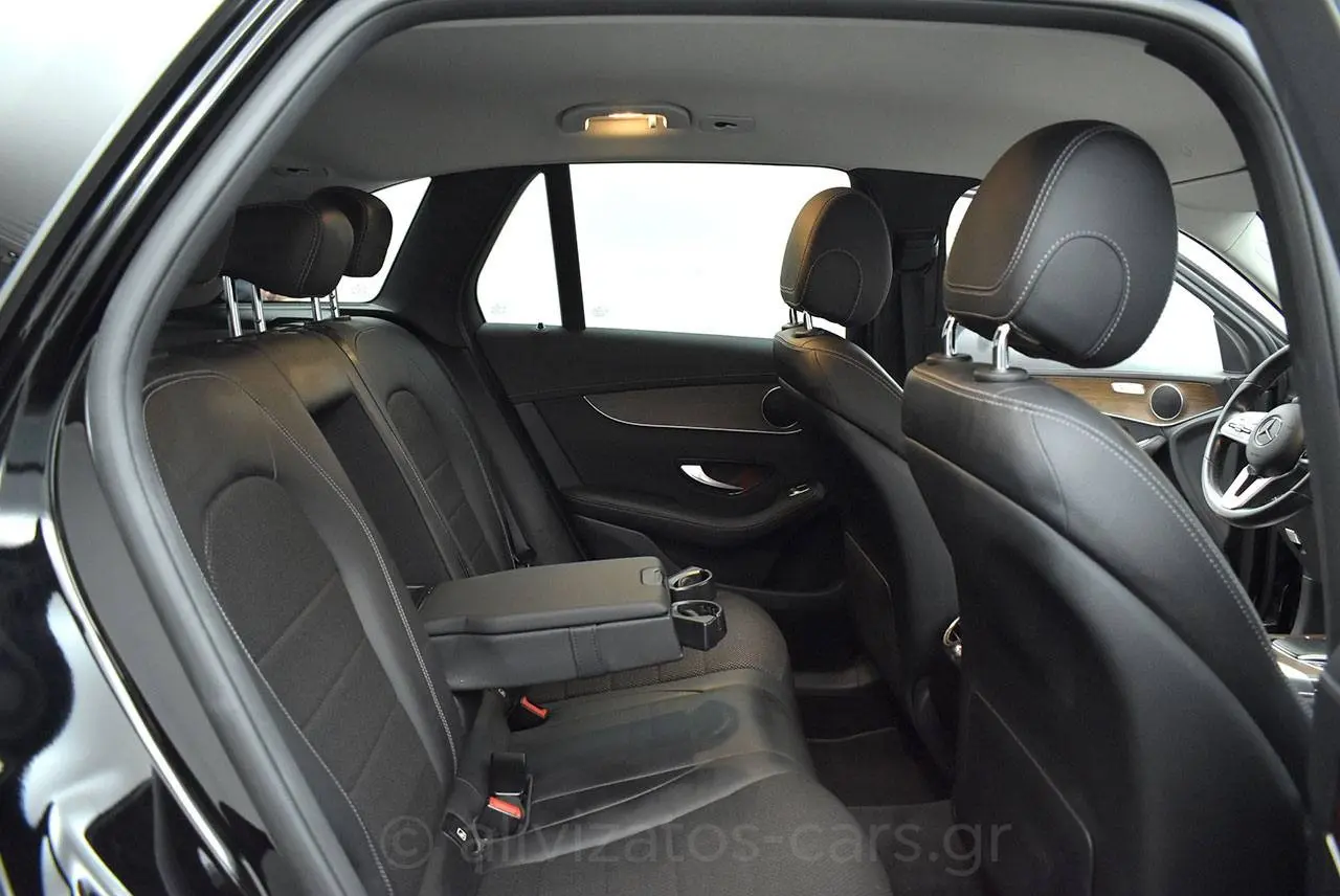 https://cdn.autoq.gr/websites/alivizatos-cars.gr/images/vehicles/8636/mercedes-benz-glc-300-4matic-9g-tronic-plug-in-diesel-facelift-8636-21.jpg