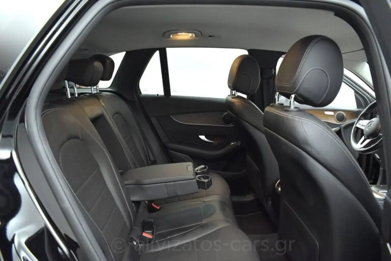 https://cdn.autoq.gr/websites/alivizatos-cars.gr/images/vehicles/8636/mercedes-benz-glc-300-4matic-9g-tronic-plug-in-diesel-facelift-8636-21-768x514.jpg