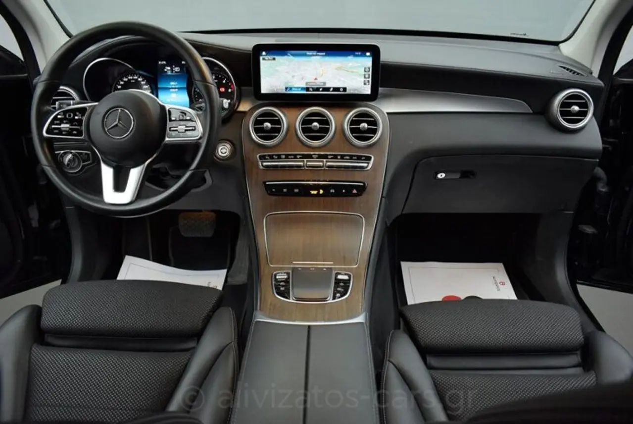 https://cdn.autoq.gr/websites/alivizatos-cars.gr/images/vehicles/8636/mercedes-benz-glc-300-4matic-9g-tronic-plug-in-diesel-facelift-8636-22-768x514.jpg