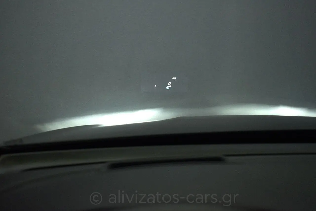 https://cdn.autoq.gr/websites/alivizatos-cars.gr/images/vehicles/8636/mercedes-benz-glc-300-4matic-9g-tronic-plug-in-diesel-facelift-8636-27.jpg