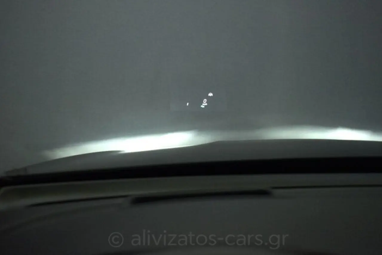 https://cdn.autoq.gr/websites/alivizatos-cars.gr/images/vehicles/8636/mercedes-benz-glc-300-4matic-9g-tronic-plug-in-diesel-facelift-8636-27-768x514.jpg