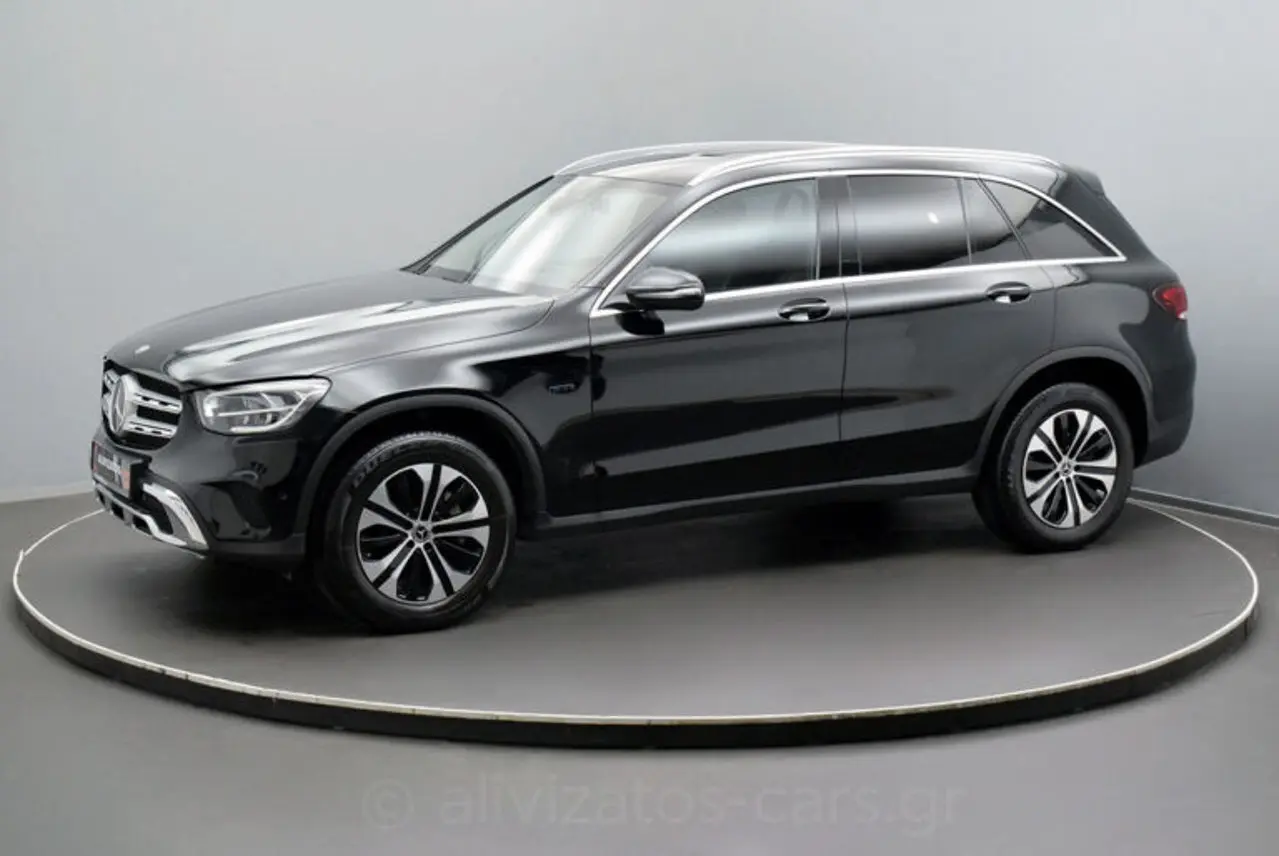 https://cdn.autoq.gr/websites/alivizatos-cars.gr/images/vehicles/8636/mercedes-benz-glc-300-4matic-9g-tronic-plug-in-diesel-facelift-8636-3-768x514.jpg
