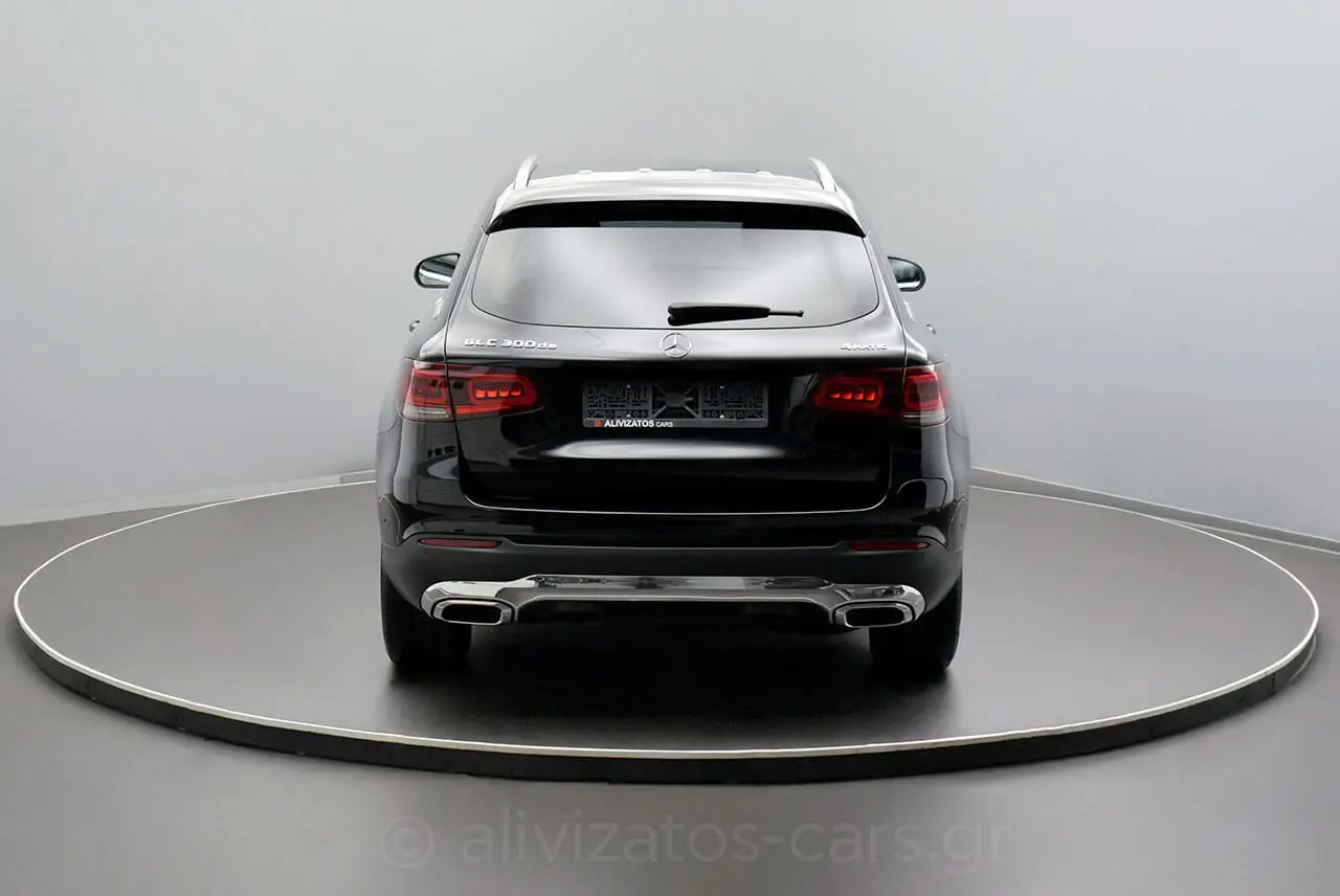 https://cdn.autoq.gr/websites/alivizatos-cars.gr/images/vehicles/8636/mercedes-benz-glc-300-4matic-9g-tronic-plug-in-diesel-facelift-8636-7.jpg