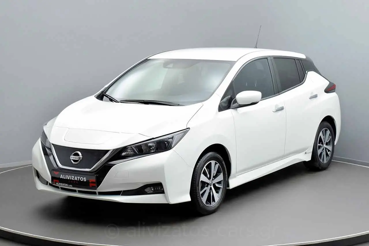Nissan Leaf - View 1