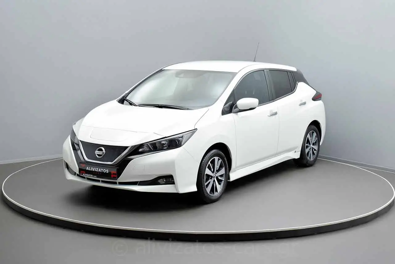 Nissan Leaf - View 2