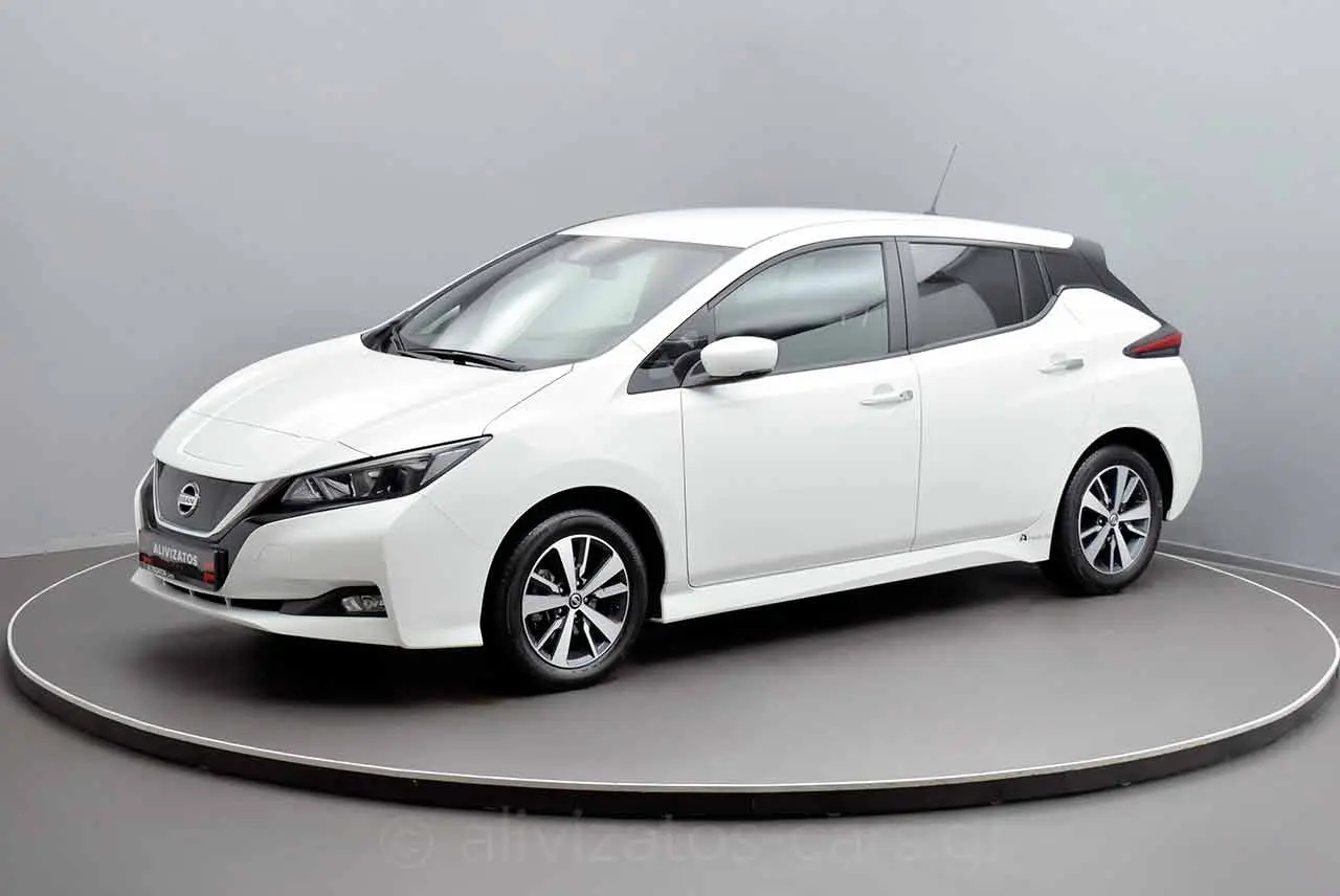 Nissan Leaf - View 3