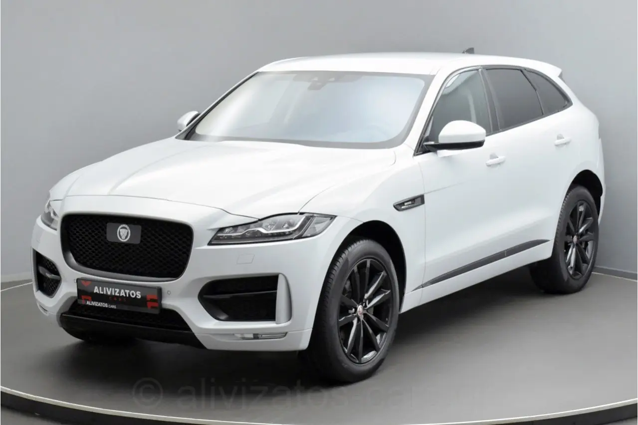 Jaguar F-Pace - View 1