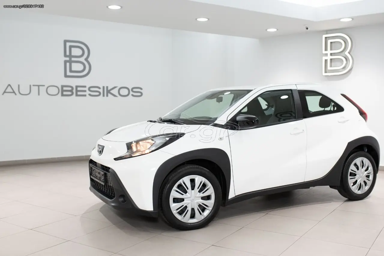 Toyota Aygo X - View 3