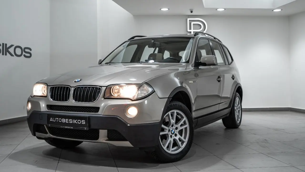 BMW X3 - View 2