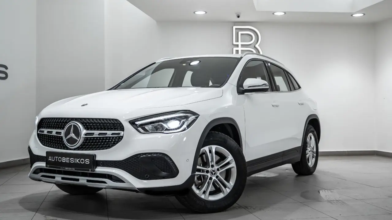 Mercedes-Benz GLA - View 2