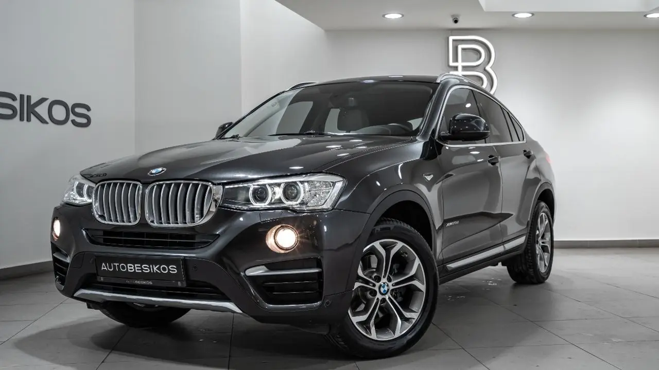 BMW X4 - View 2