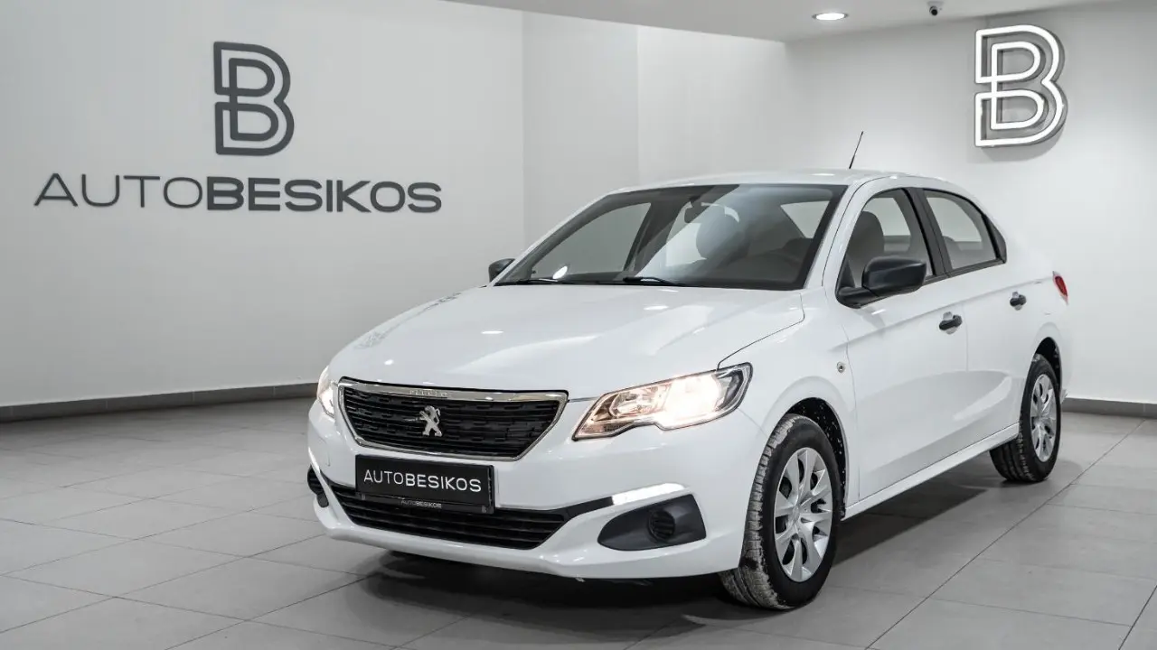 Peugeot 301 - View 3