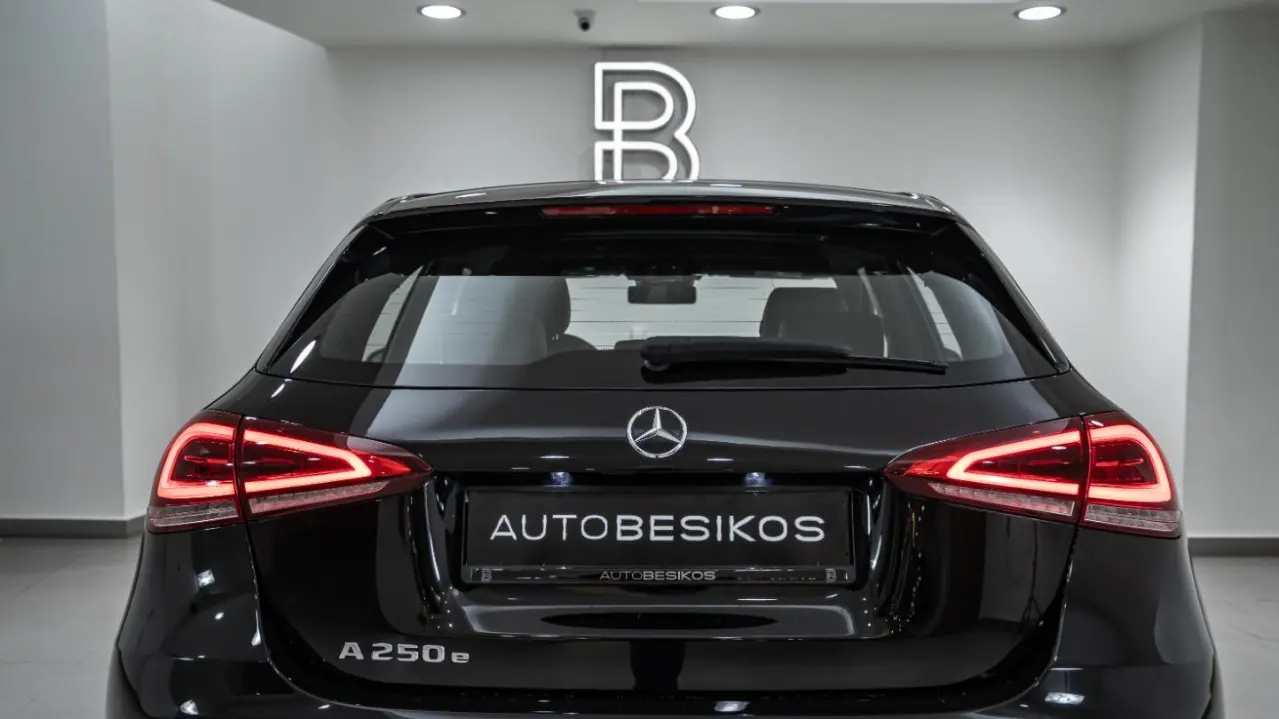 https://cdn.autoq.gr/websites/autobesikos.gr/images/vehicles/7320/cb796af7-ef8e-400f-aac1-24e544ace671.jpg