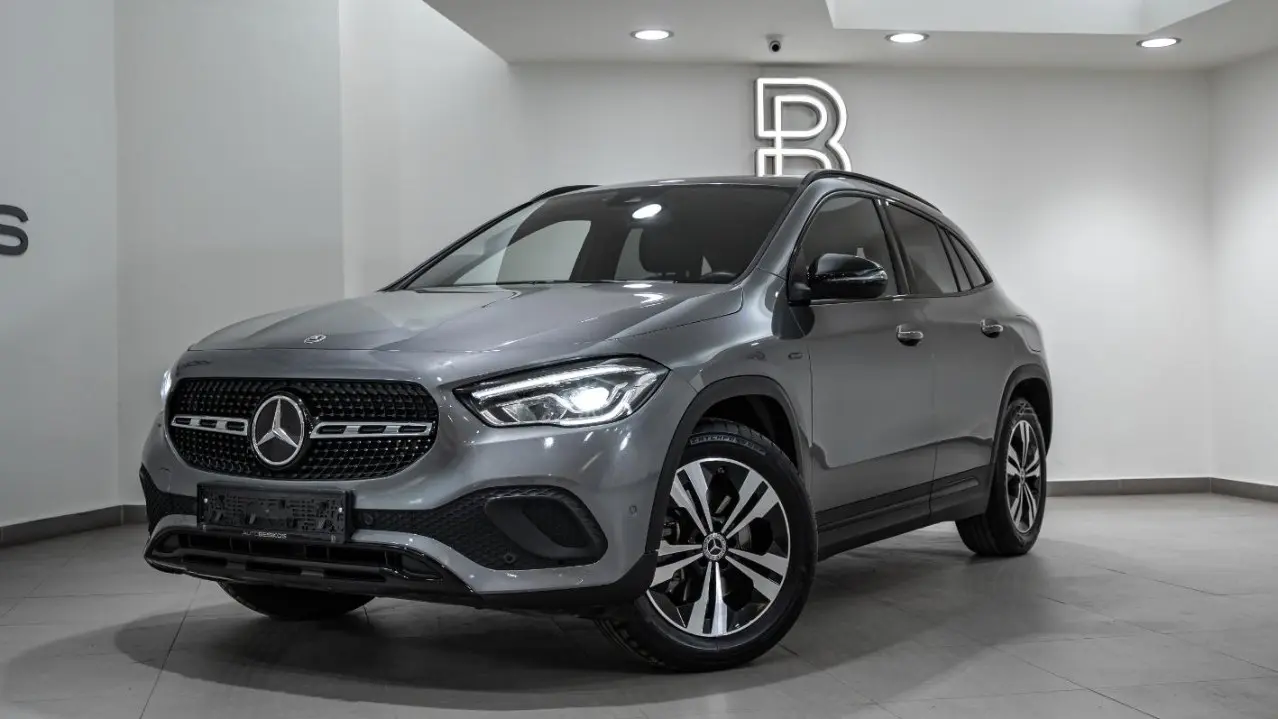 Mercedes-Benz GLA - View 2