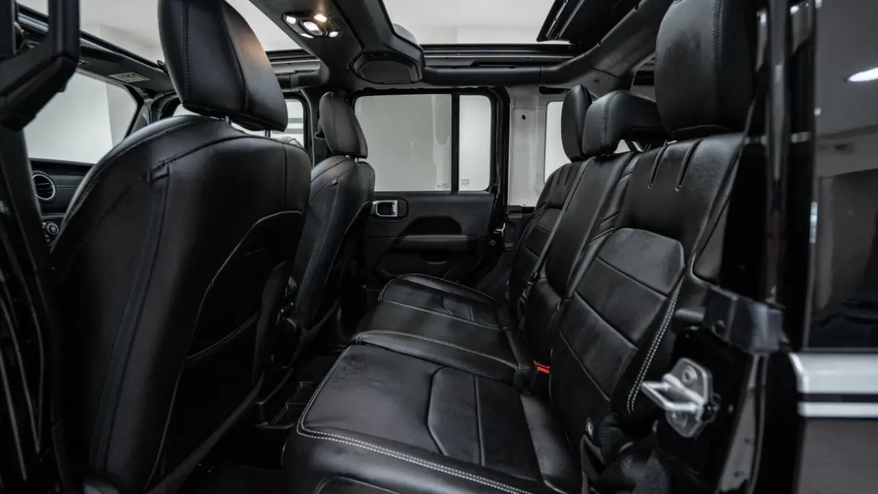 https://cdn.autoq.gr/websites/autobesikos.gr/images/vehicles/7340/0c14a99c-deee-493a-8237-679d2e33bb37.jpg